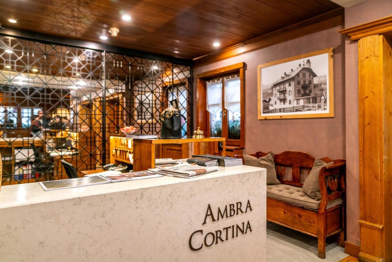 Ambra Cortina Luxury&Fashion Hotel Cortina dʼAmpezzo Esterno foto
