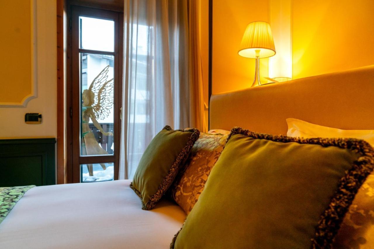 Ambra Cortina Luxury&Fashion Hotel Cortina dʼAmpezzo Esterno foto