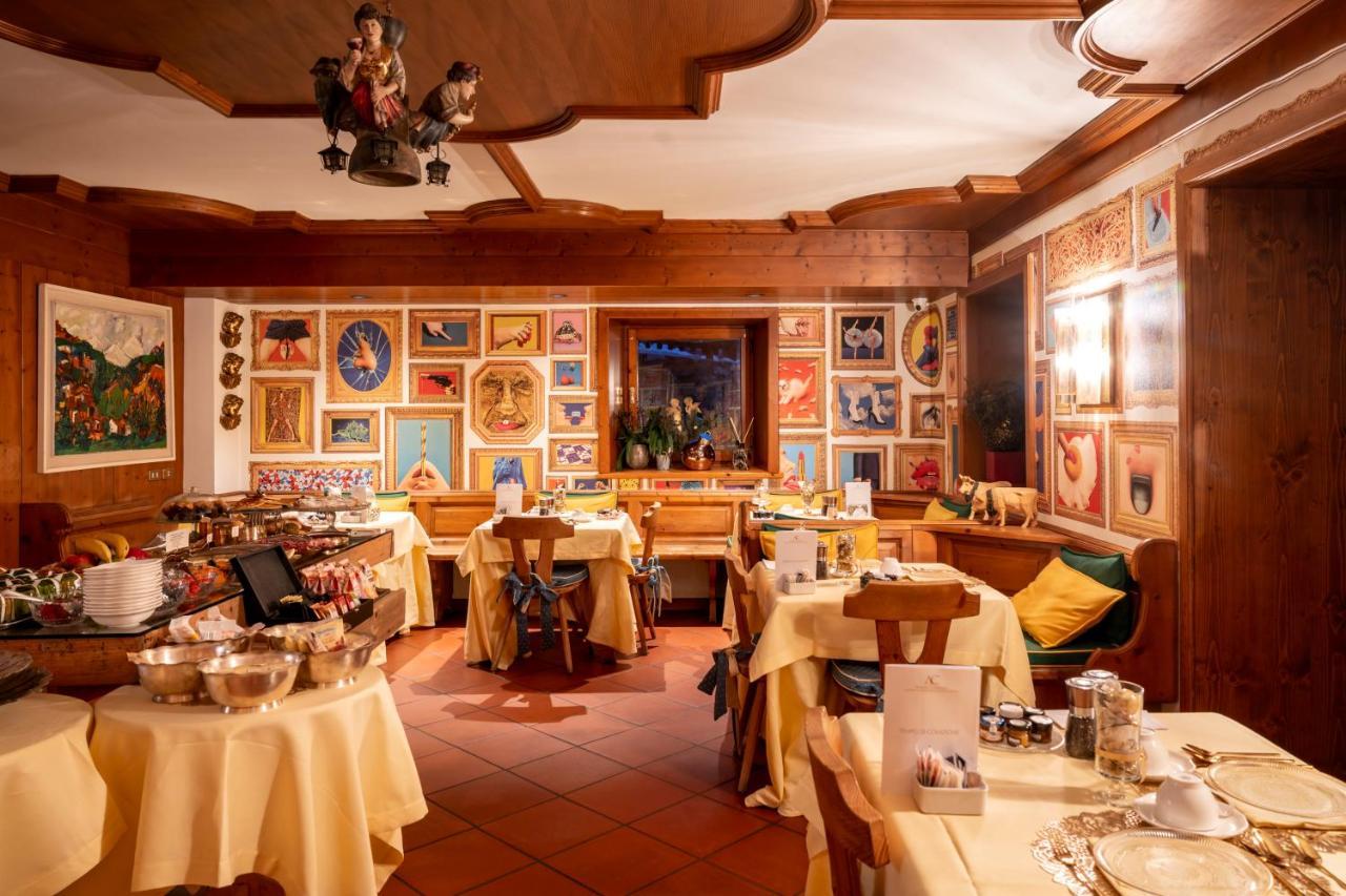 Ambra Cortina Luxury&Fashion Hotel Cortina dʼAmpezzo Esterno foto