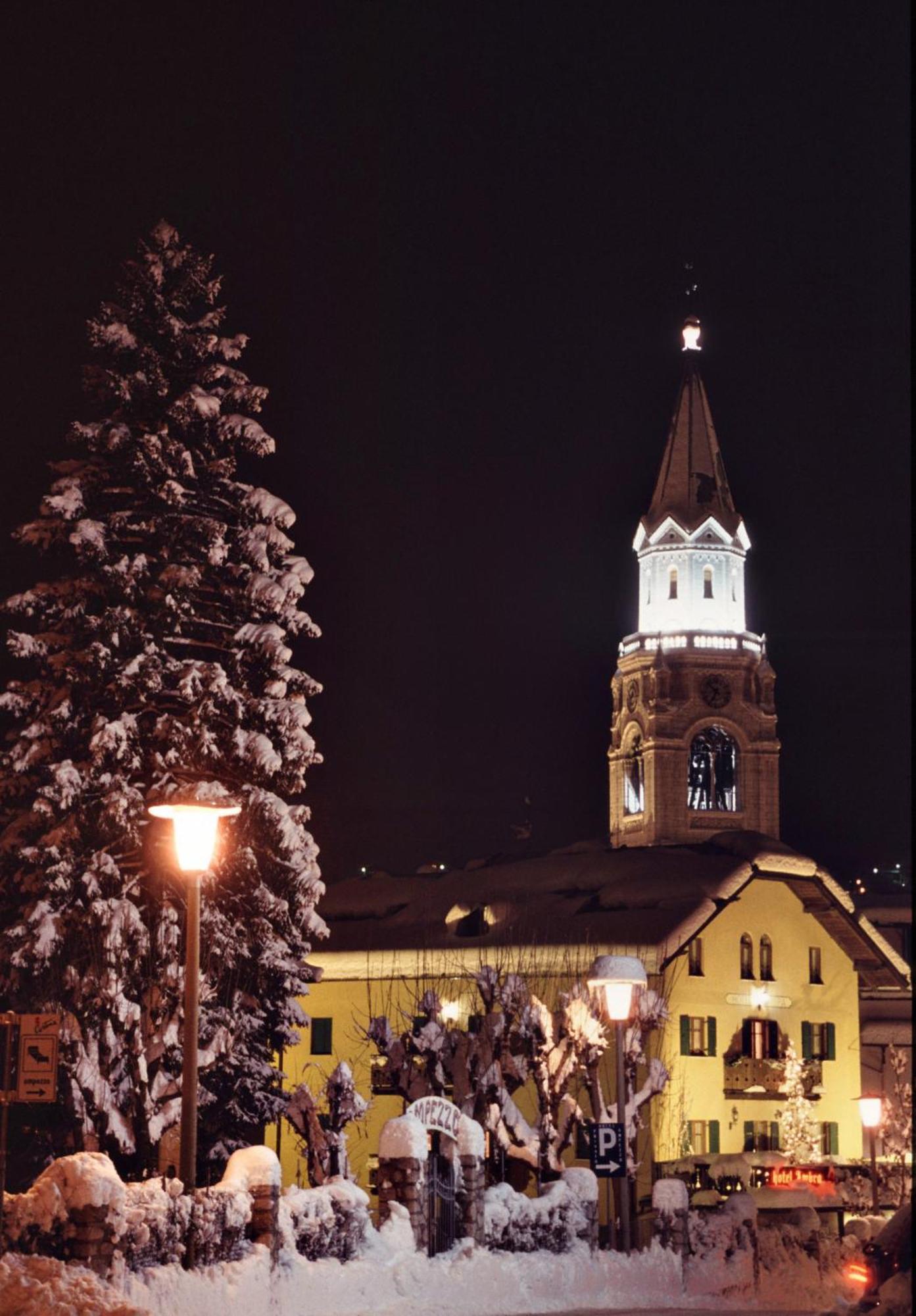 Ambra Cortina Luxury&Fashion Hotel Cortina dʼAmpezzo Esterno foto