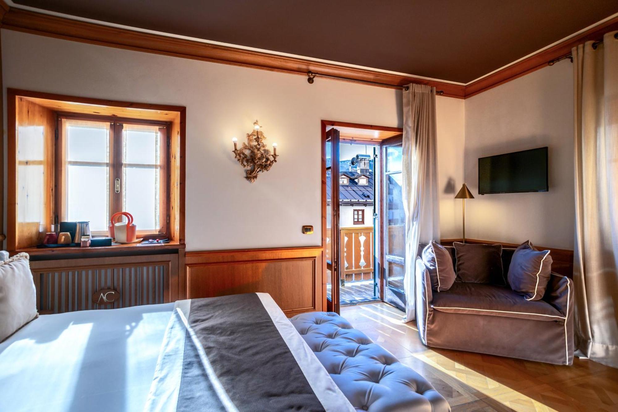 Ambra Cortina Luxury&Fashion Hotel Cortina dʼAmpezzo Esterno foto