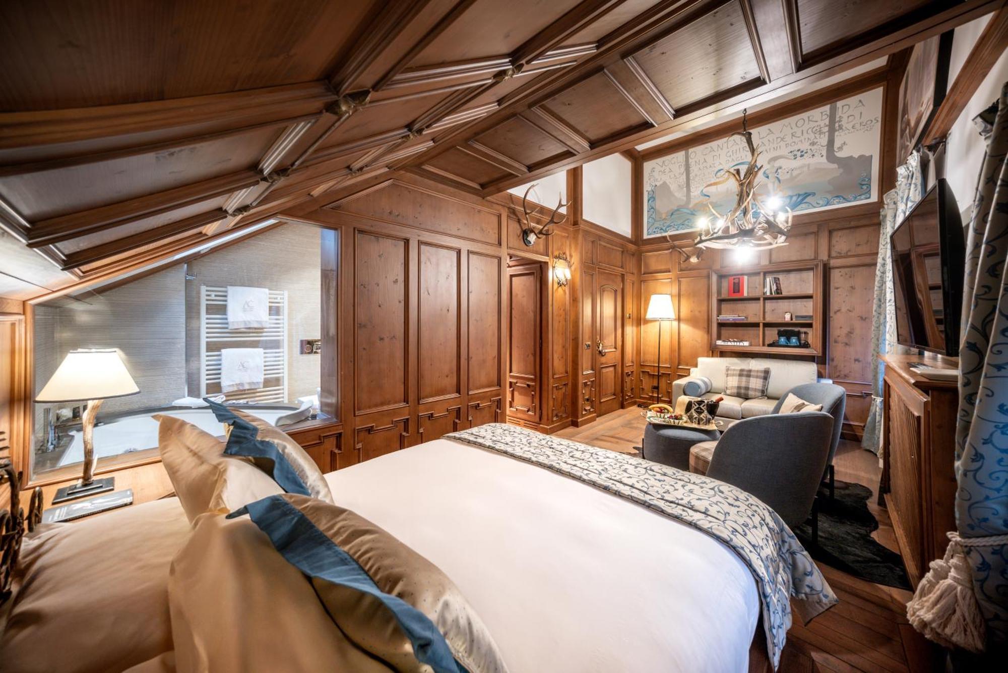 Ambra Cortina Luxury&Fashion Hotel Cortina dʼAmpezzo Esterno foto