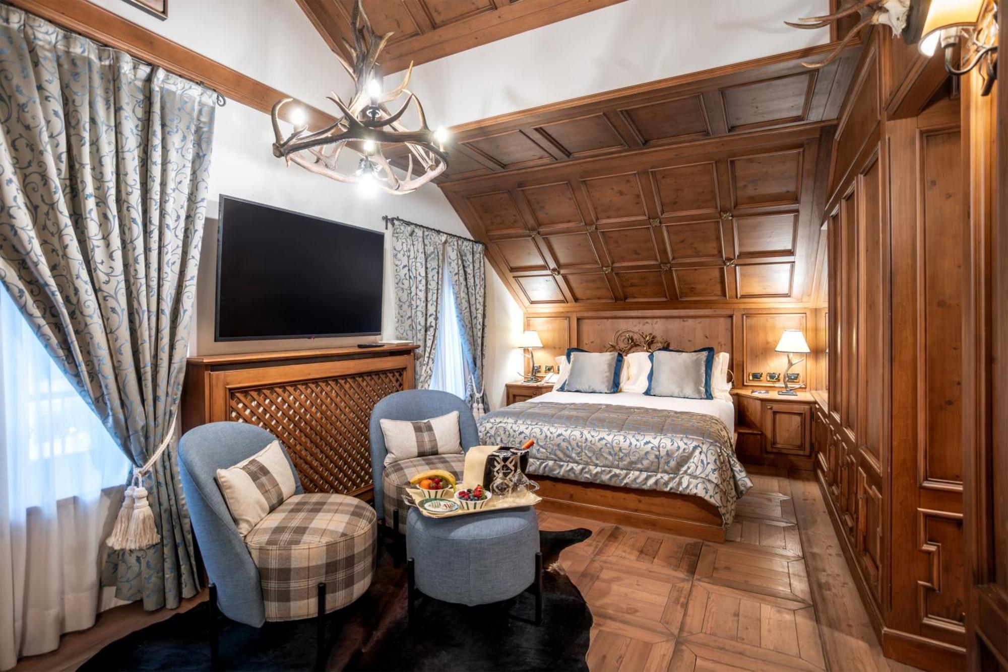 Ambra Cortina Luxury&Fashion Hotel Cortina dʼAmpezzo Esterno foto